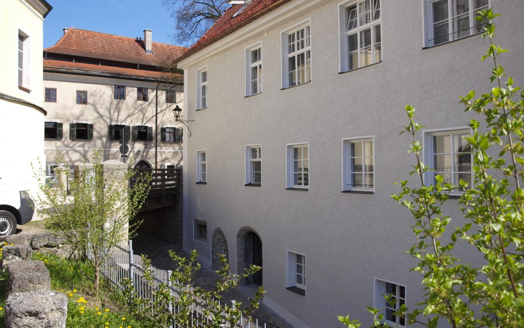 EHEMALIGE KNABENSCHULE